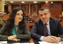 ‘Ndëshkim’ pse mungoi për Ballukun, Elisa Spiropali i përgjigjet Taulant Ballës: Thirre grupin e PS pa vonesë