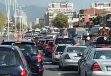 220 milionë euro taksë karburanti në vit, por rrugët me gropa. Ku shkojnë paratë?