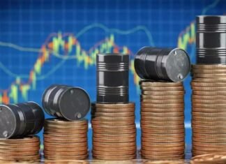 Nafta arrin 119 dollarë për fuçi, ndërsa çmimet e gazit rriten me 25% pas sulmeve në Katar dhe Iran