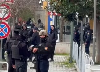 RENEA dhe FNSH ‘rrethuan’ Vlorën me urdhër të SPAK, zbulohet vr’asja