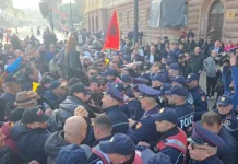 Vendoset sot për imunitetin e Ballukut, PD protestë para Kuvendit. Skenarët që priten të ndodhin