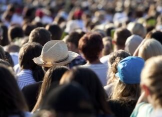 EUROSTAT: Shqiptarët jetojnë më pak se vendet e BE-së, por më shumë se rajoni