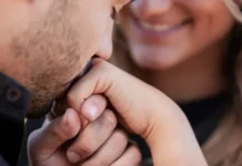 Spanja miraton ligjin e ri/ Puthja pa pëlqimin e njërit parter konsiderohet si sulm seksual