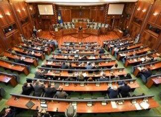 Kosova, sërish në krizë institucionale/ Kuvendi mblidhet sot për president ose zgjedhje të reja