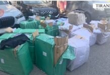 Transportonte veshje të kontrabanduara me vlerë 45 mijë euro, arrestohet 26-vjeçari në aksin rrugor “Elbasan-Tiranë”