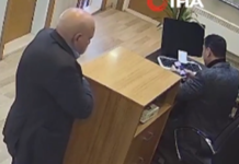 ‘Çmendet’ i moshuari! Godet me hanxhar pas shpine punonjësin e administratës! Video