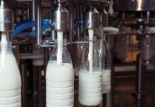 Nga 1 Maji shtrenjtohet plastika, përpunuesit e qumështit paralajmërojnë rritje kostosh për bulmetin