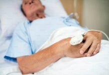 Refuzoi kurën për leuçeminë pasi u ndikua nga informacionet e Inteligjencës Artificiale, të moshuarit i ndosh e pabesueshmja!