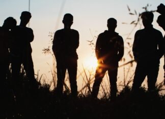 Adoleshentët “lënë” alkoolin e nisin drogën, mjekja: Po përdorin kokainë