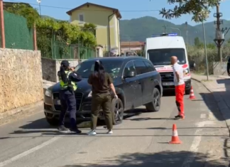 Atentat! Vritet brenda një automjeti një person