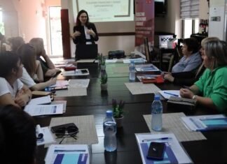 Raporti: Gratë dominojnë administratën në Shqipëri