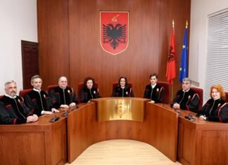 Gjykata Kushtetuese: Mbyllja e TikTok-ut nga qeveria ishte e pajustifikuar