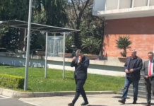 Berisha mbledh deputetët dhe aleatët në PD, kërkohet ulja e çmimit të naftës me procedurë të përshpejtuar