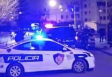 Mësuesja sulmohet fizikisht nga fqinji