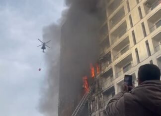 8 persona të lënduar nga zjarri, 7 me asfiksi në QSUT, një zjarrfikëse te Trauma