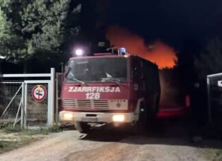 Vijon zjarri në Landfillin e Bushatit, tymi mbulon të gjithë zonën