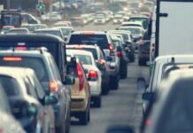 Lufta dhe kriza e karburanteve prek makinat, bien regjistrimet në prill, edhe ato elektrike