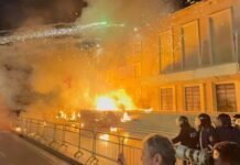 Pa podium! Ndryshon skenari i protestës së opozitës, demokratët pritet të marshojnë pa fjalime