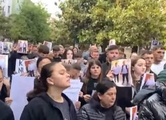 “Ku është drejtësia?” Protestë në Durrës pas aksidentit tragjik