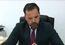 Goditet me sende të forta dhe qytë pistolete drejtori i AKU Shkodër