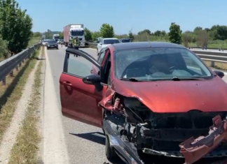 Aksident në autostradë, një i lënduar përfundon në spital