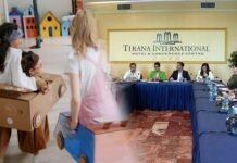 TRAJTIMI I FËMIJËVE JASHTË SHTETIT/ Qytetarët nënshkruajnë 6000 firma në një muaj për nismën ligjore qytetare