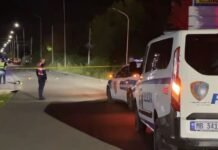 Aksident me vdekje/ Makina përplas motorin, humb jetën 36-vjeçari