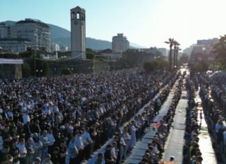 Mijra besimtarë muslimanë festuan Kurban Bajramin në Elbasan