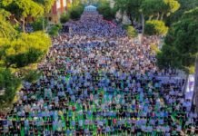 Sot Kurban Bajrami, mijëra besimtarë myslimanë falin namazin kudo në Shqipëri
