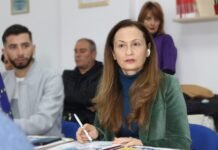 “Çdo bashki duhet të ketë qendër rezidenciale”/ Adelina Farici për reformën territoriale: Fokusi të vendoset te kompetencat, financat dhe pjesa administrative