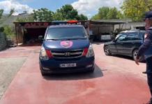 Konflikt me thika në lavazh, një i ri në spital