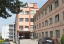 Ngacmoi seksualisht pacienten 21 vjeçe që shkoi të operohej për apandesit, arrestohet kirurgu 72 vjeç i Spitalit të Korçës