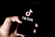 Qindra familje në Francë ngrenë padi kundër TikTok nën dyshimet për “abuzim”