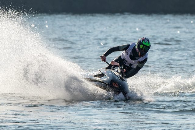 -640-0-jet-ski-1784565292