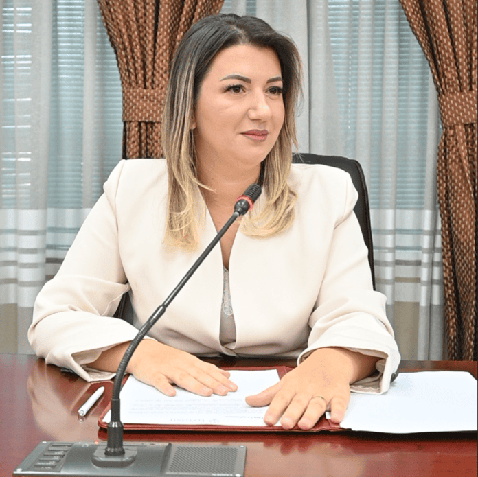 elvira fetahu