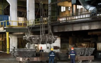 Masakra mjedisore në Elbasan: Prokuroria zbarkon te “Albchrome” dhe nis hetimet për mbetjet kancerogjene në Uzinën e Ferrokromit në Papër