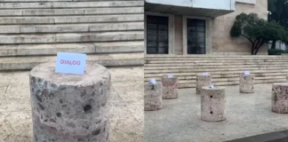Rama zëvendëson karriget me stola guri dhe bën sërish thirrje për dialog (VIDEO)