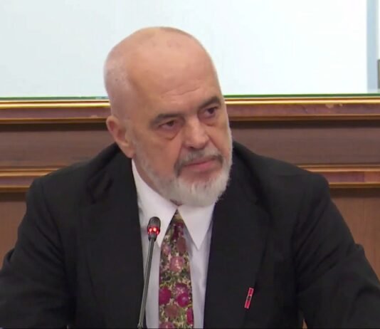 “Do t’ju vijë fatura në familje”/ Rama kërcënon protestuesit: Do u ndalojmë aksesin edhe në BE dhe në transport!