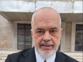 “Dialog”, kryeministri Rama vendos sërish karriget para Kryeministrisë