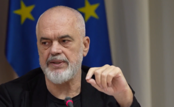 Rama: Nga viti i ardhshëm fëmijët do të qëndrojnë në shkollë deri në orën 17:00