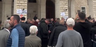 Protestat në Tiranë, gjykata liron 22 të arrestuar me detyrim paraqitjeje!