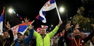 Në krye të “Listës së Studentëve” në zgjedhjet e Serbisë: Kush është kardiologu që sfidon Vuçiçin?