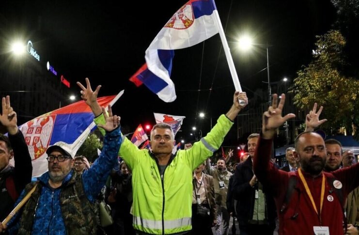 Në krye të “Listës së Studentëve” në zgjedhjet e Serbisë: Kush është kardiologu që sfidon Vuçiçin?