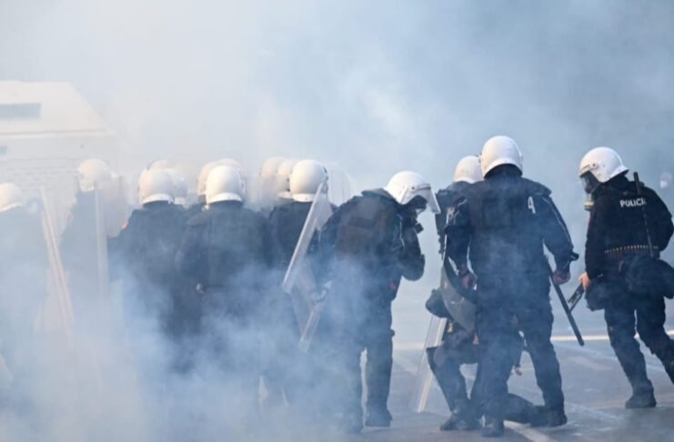 AGSH dënon dy incidente të tjera ndaj gazetarëve gjatë protestës në Tiranë